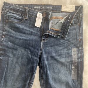 NEW AMERICAN EAGLE JEGGING